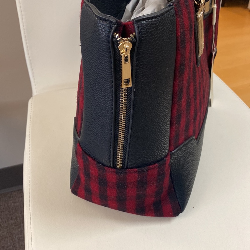 COPY - Tote - Picture 2 of 3